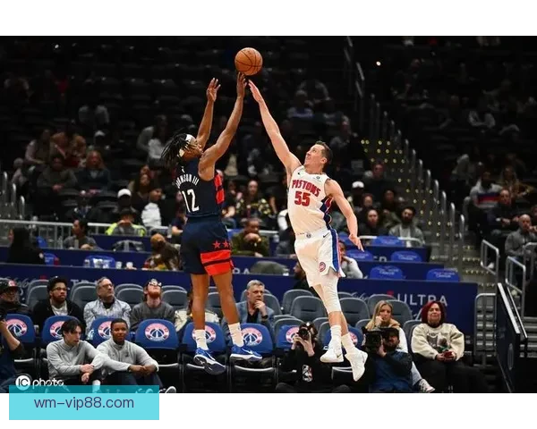 活塞主帅：杜伦进攻端进步惊人 成为球队进攻轴心的核心力量